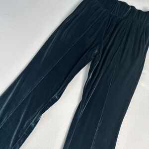 Carbon 38 Women's Size M Velvet Straight Leg Leggings Green